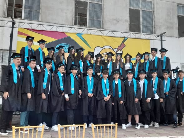 De la scoala noastra